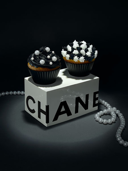 chanel-cupcakes.jpg